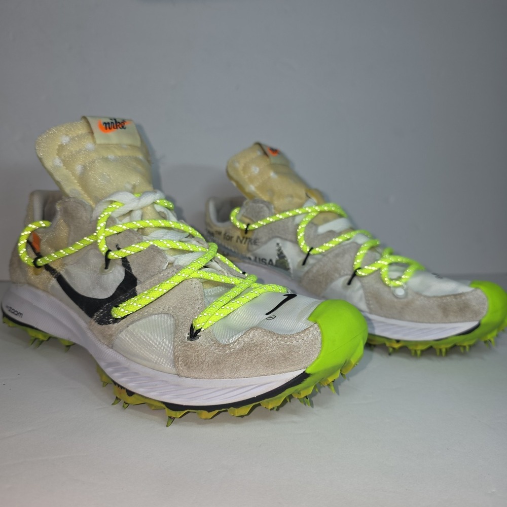 Nike Air Zoom Terra Kiger 5 Off-White Metallic Silver Orange Women Sz 9 Sneaker